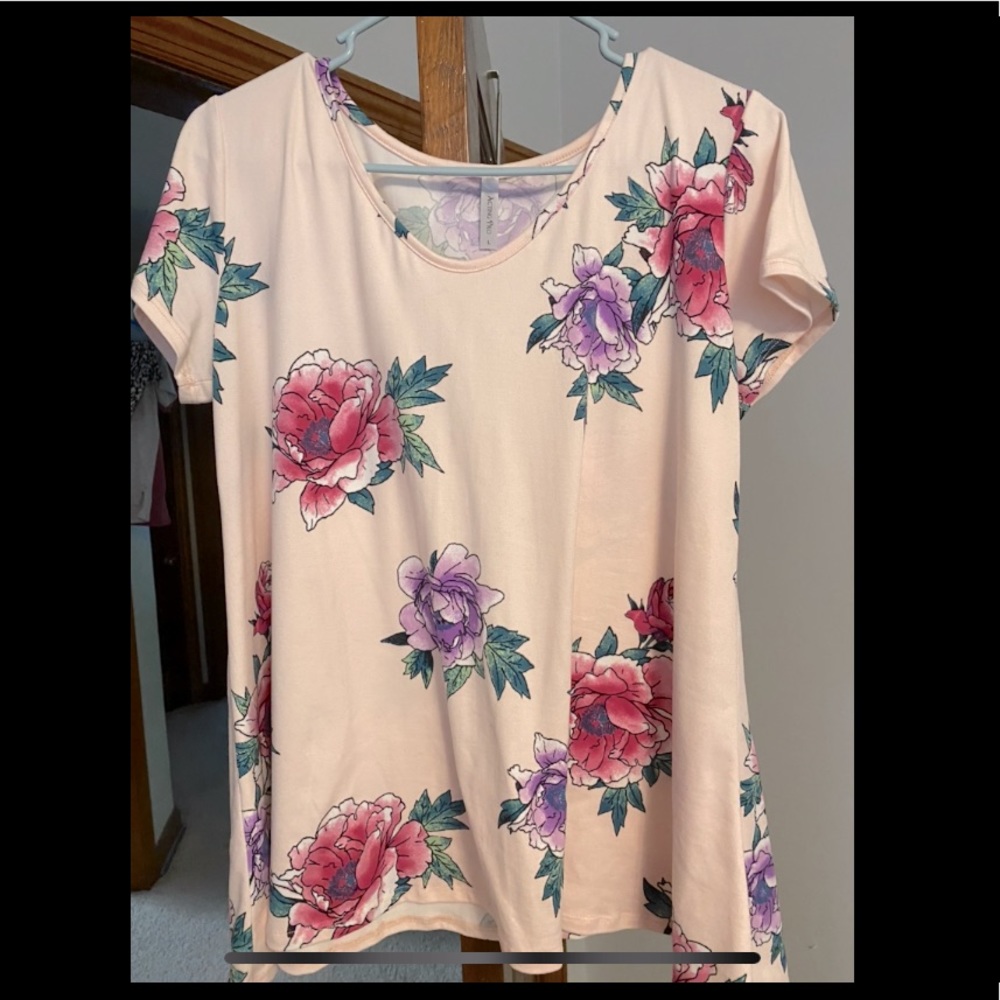 Large Boutique shirt